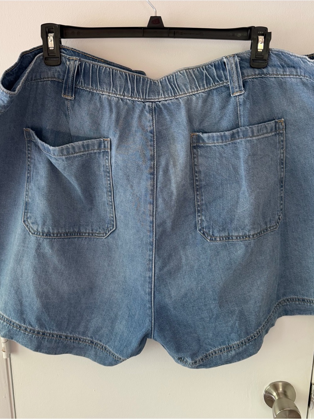 Old Navy High-Waisted OGC Chino Shorts -- 3.5-inch inseam - Picture 4 of 7